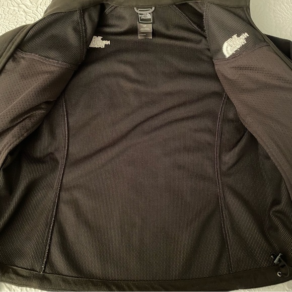 The North Face Black Windwall Fleece Jacket - Women's Small - Pre-owned - Picture 7 of 10